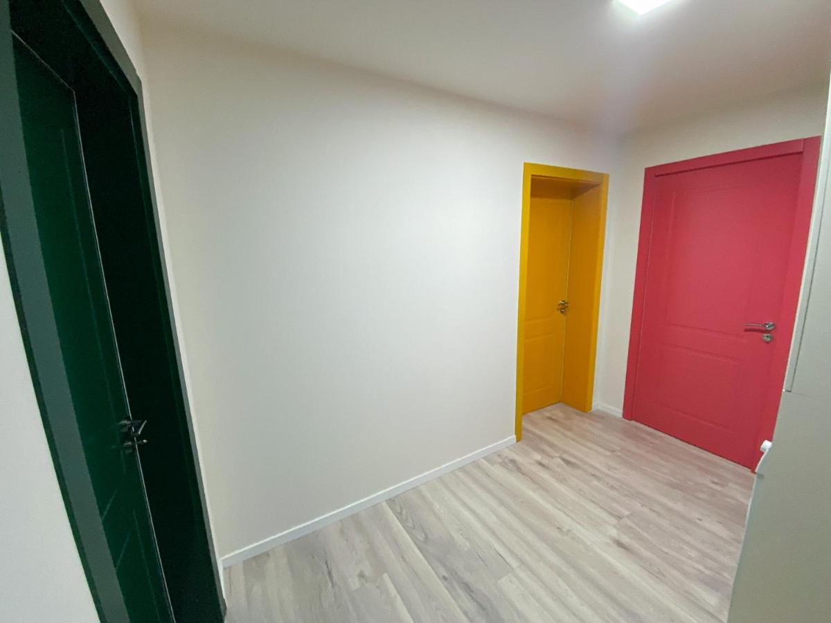 Three Doors Apartments, Kiwi 1+1 Apartment Тирана Екстериор снимка